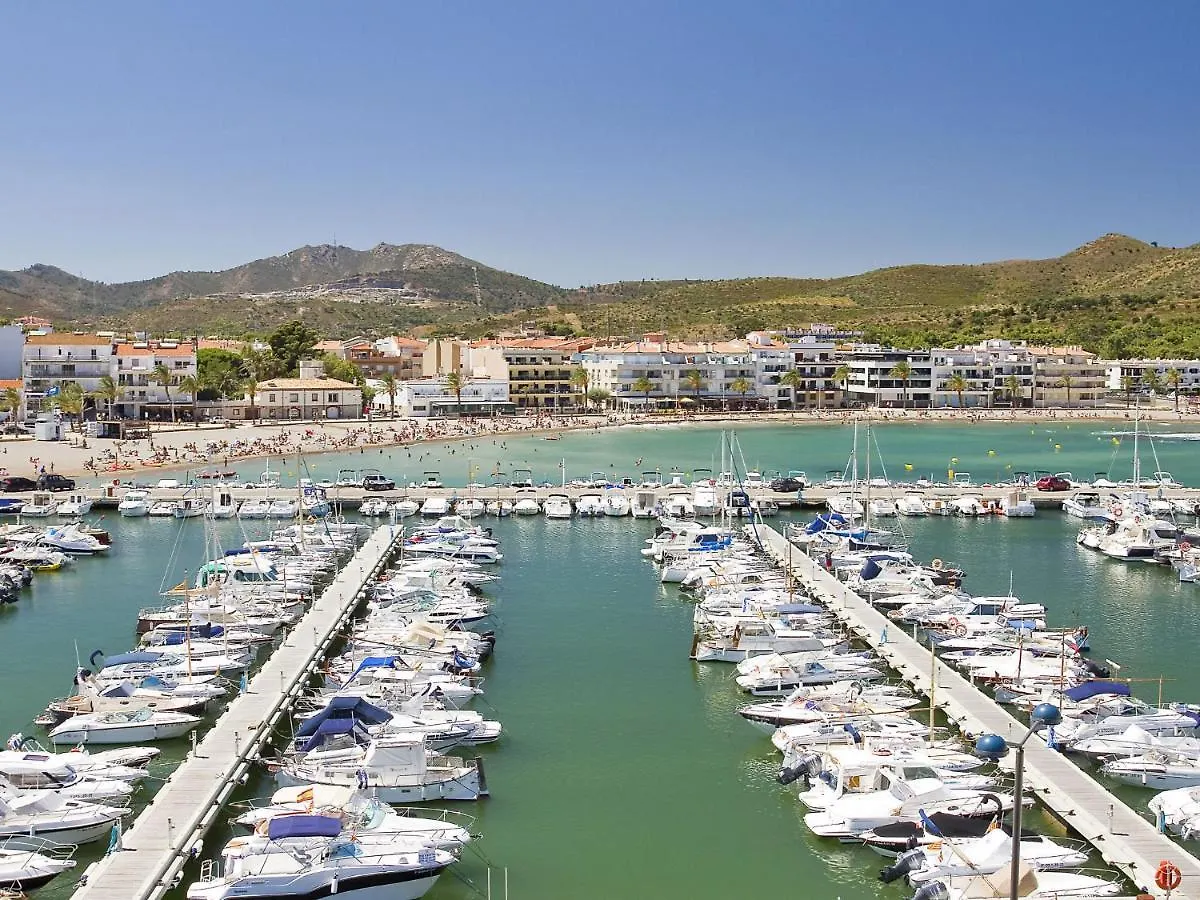 Apartment Gran Sol Llanca Spain