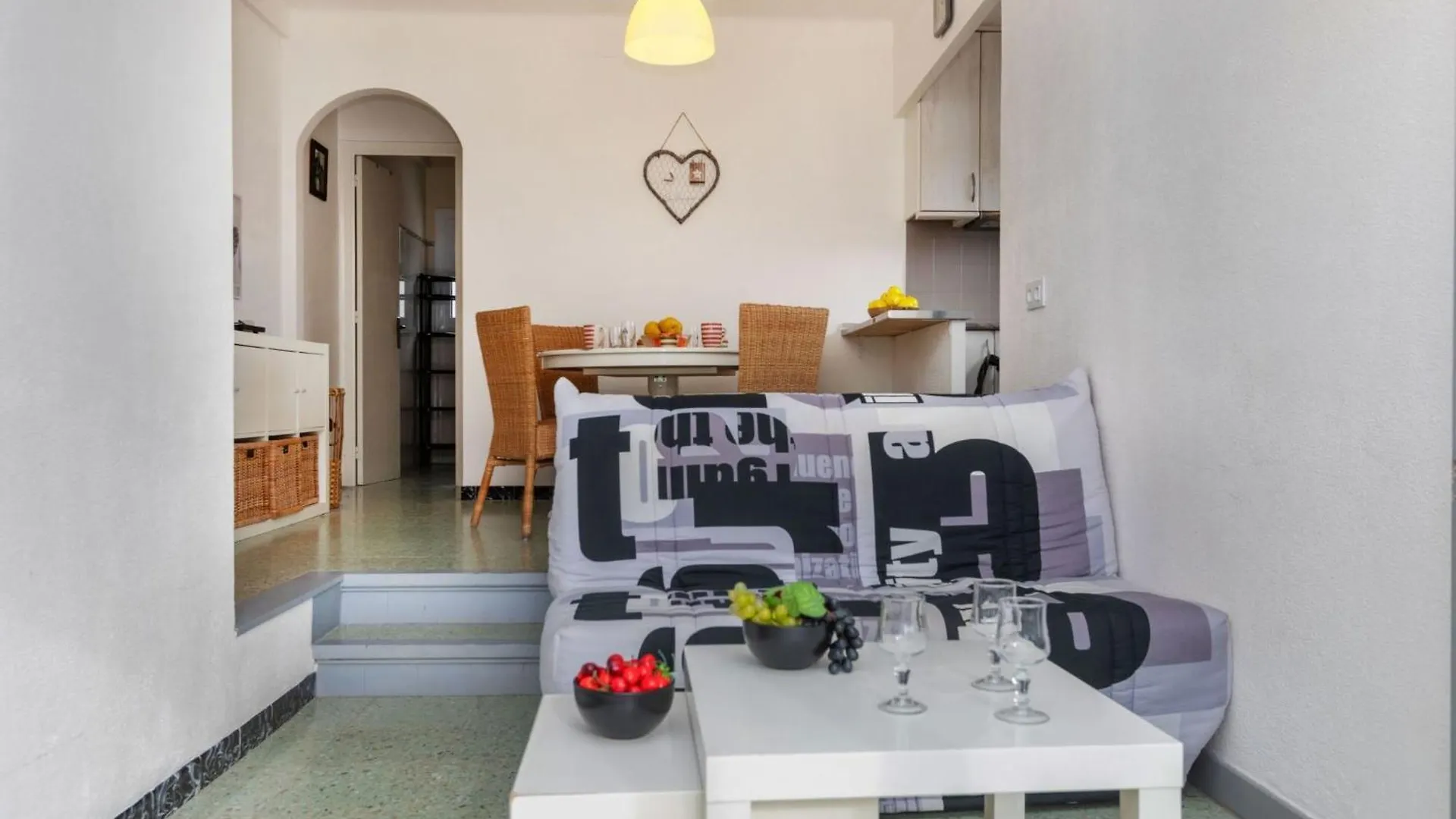 Apartment Gran Sol Llanca Spain