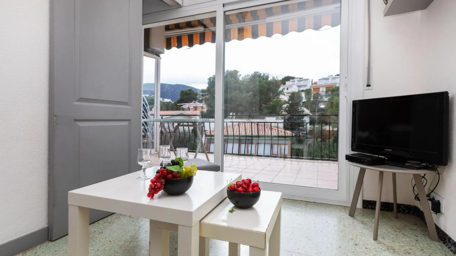 Apartment Gran Sol Llanca