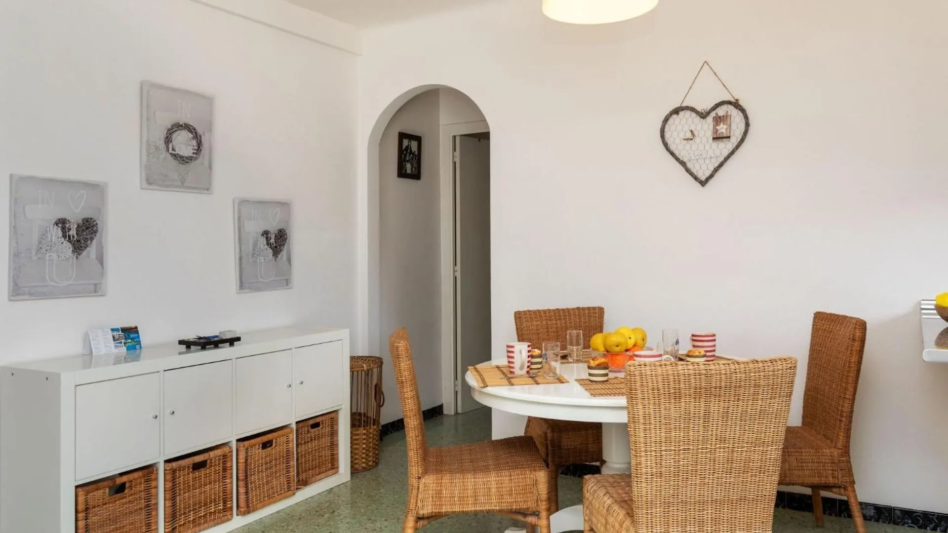 Apartment Gran Sol Llanca 0*,